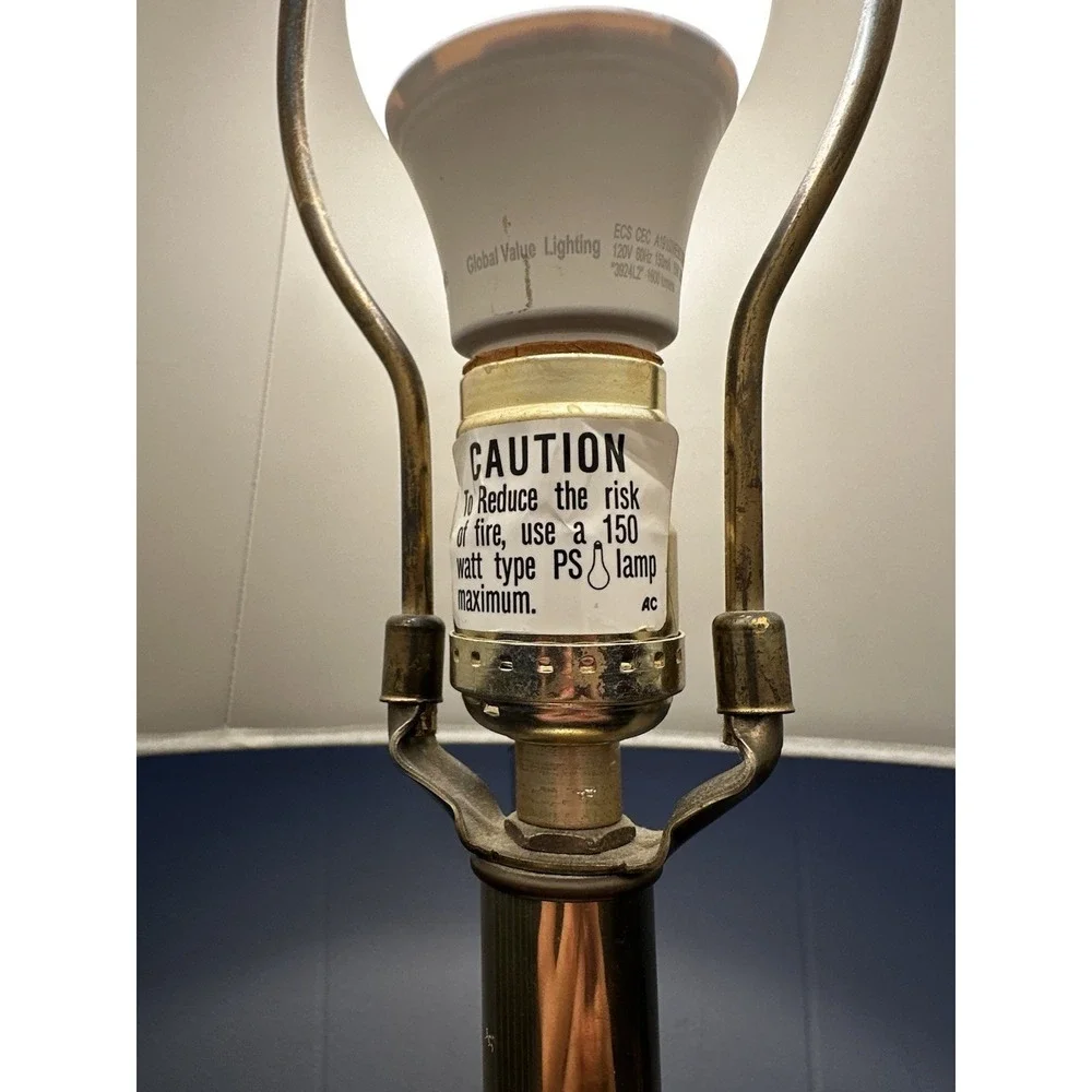 Vintage Brass Table Lamp Cream Enamel Accent Traditional Hollywood Regency‎ 31in